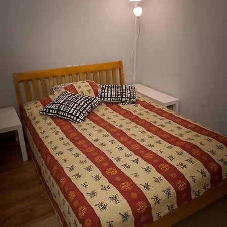 شقة Bruninieku 7 *